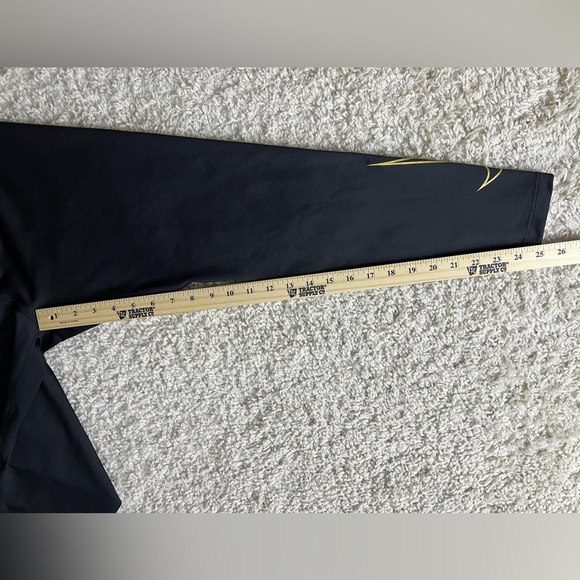 Women’s Size 1X Nike Dri-Fit Black Leggings - Picture 6 of 6